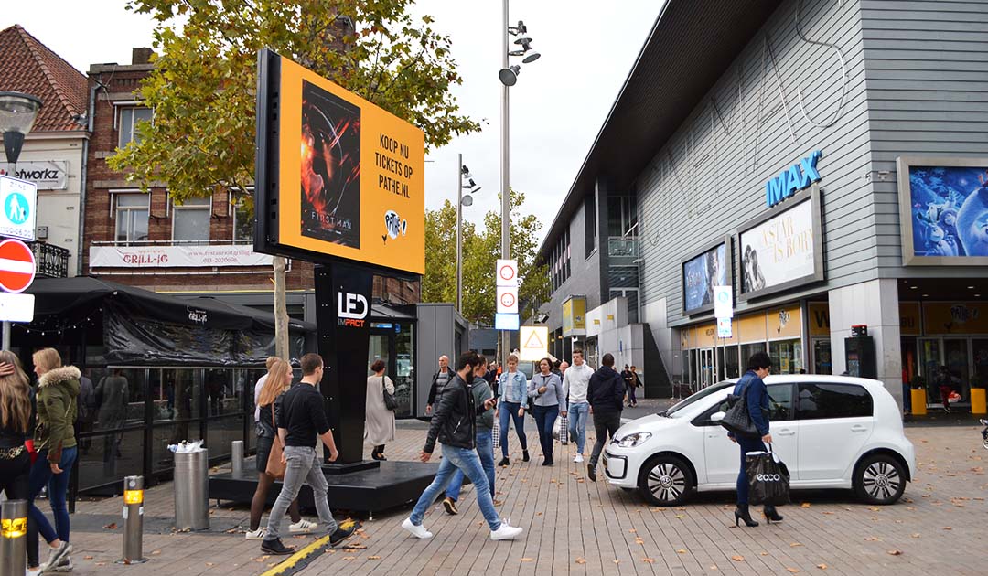 LED scherm voor Pathe in centrum Tilburg