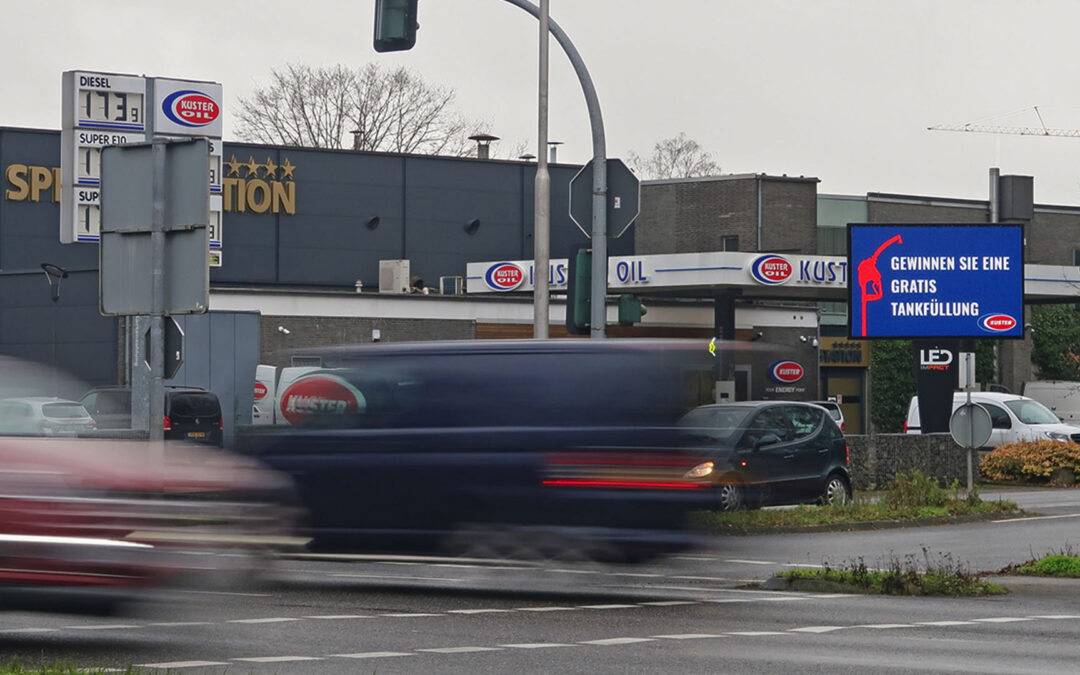 LED schermen voor tankstations van Kuster Energy