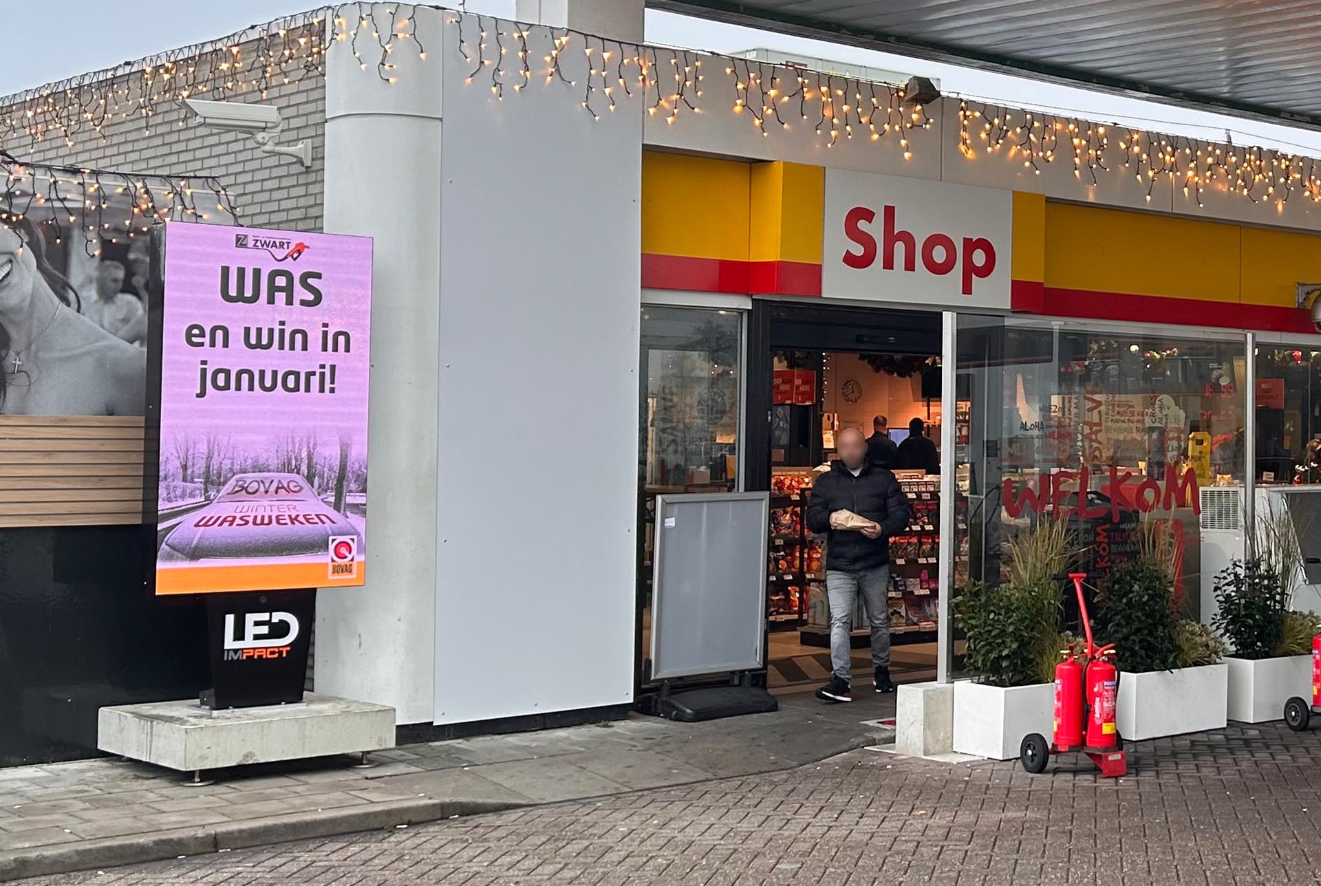 LED scherm huren zorgt voor duidelijke boodschap bij Total tankstation